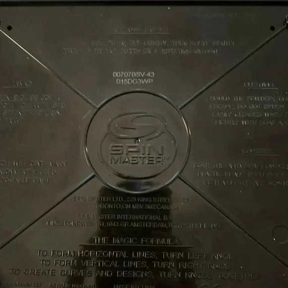 Etch A Sketch Kids 60th Anniversary Series Classic Red Drawing Toy - Picture 2 of 7